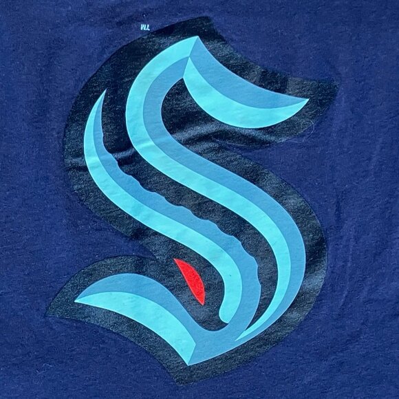 Pair of Women's PNW & Seattle Kraken tees, size Medium - Picture 7 of 12